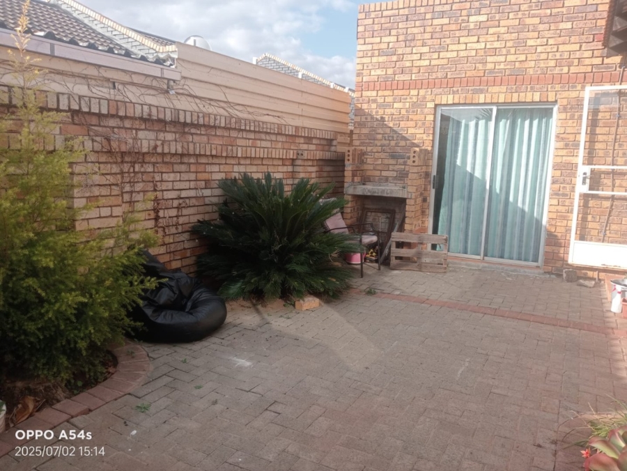 To Let 3 Bedroom Property for Rent in Hospitaalpark Free State